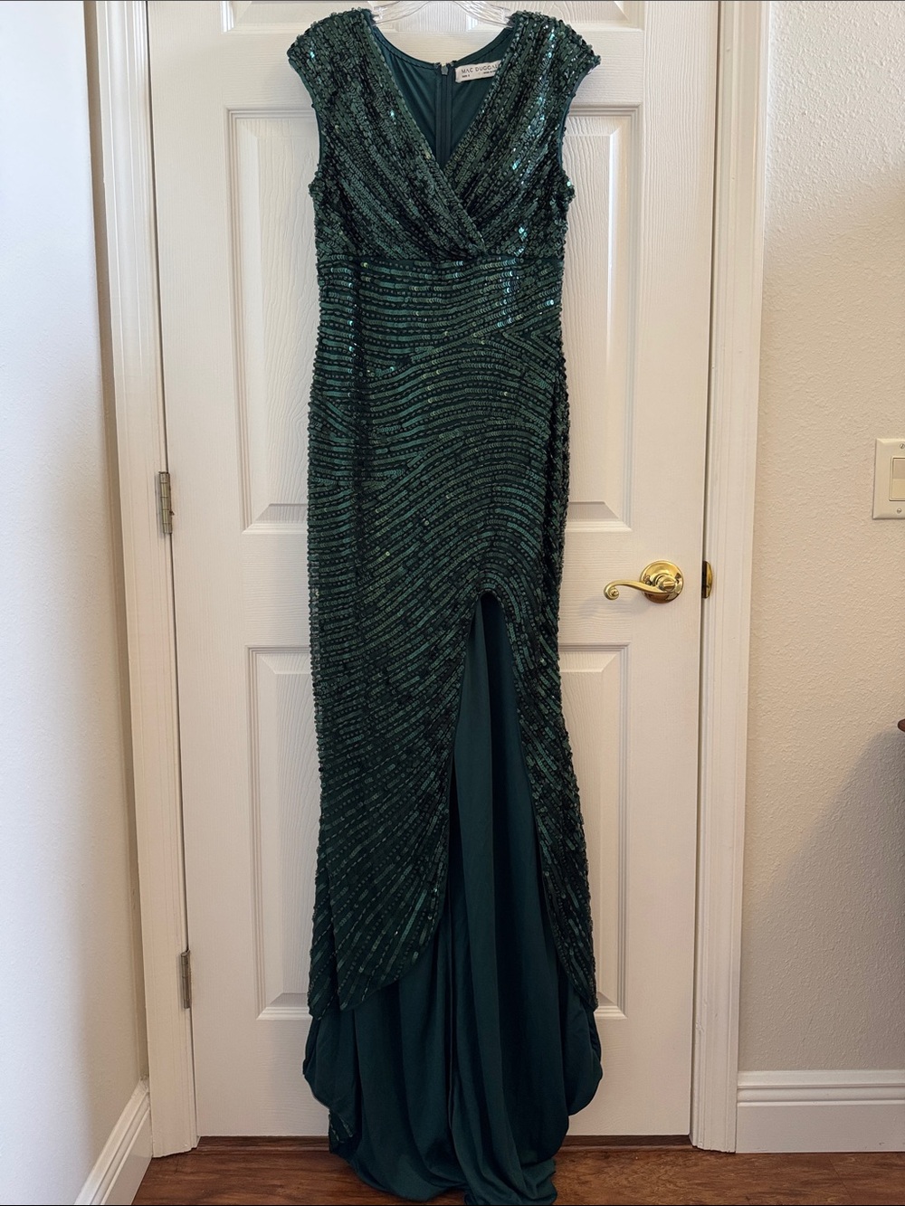 Mac Duggal 5441 Green Embellished Cap Sleeve Evening Gown Size 8 NWT - Picture 4 of 10